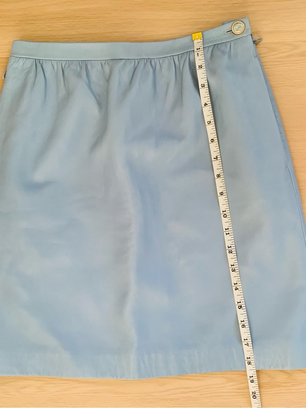 GUCCI SKIRT FRENCH PLONGE
BRIGHT BABY BLUE - Picture 10 of 10
